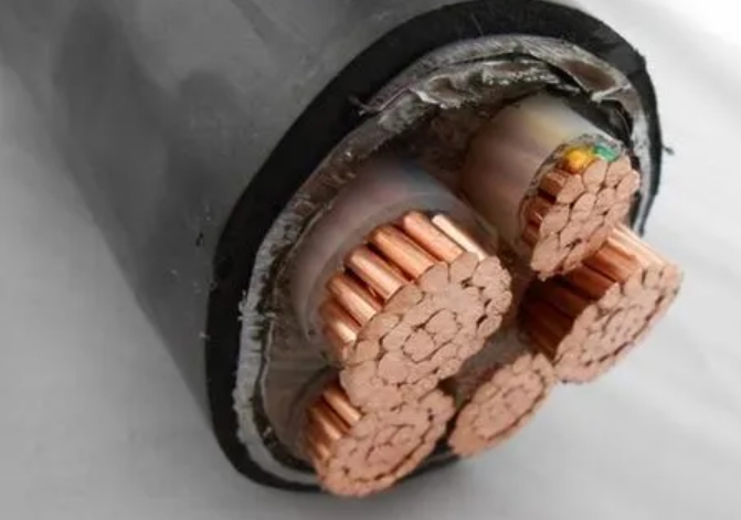 廣州電纜廠簡(jiǎn)單講一講低壓電力電纜的防潮處理方法和選購(gòu)要點(diǎn).jpg 廣州電纜廠簡(jiǎn)單講一講低壓電力電纜的防潮處理方法和選購(gòu)要點(diǎn).jpg