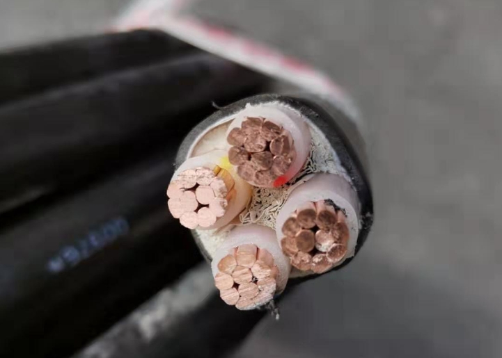 廣州電線電纜在選購電纜時要遵守的幾點規(guī)定.jpg 廣州電線電纜在選購電纜時要遵守的幾點規(guī)定.jpg